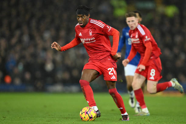 达伊斯坦布 达伊斯坦布