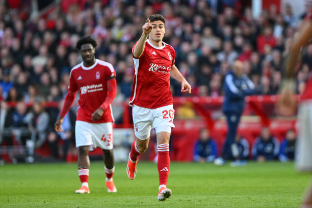 负责任且高 负责任且高