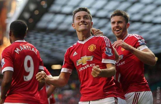 联赛中占据 联赛中占据