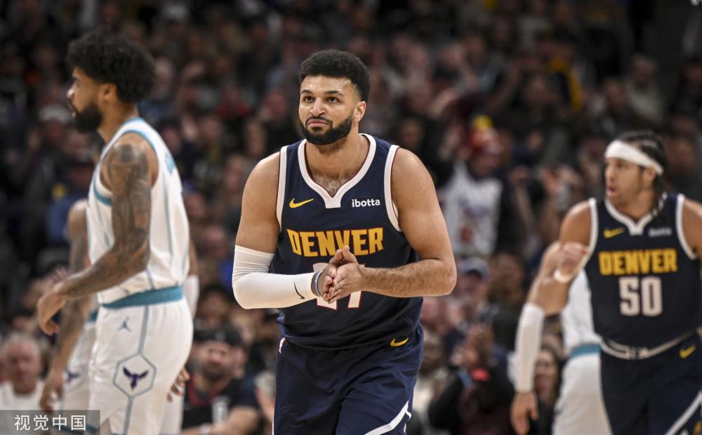 年轻且充满 年轻且充满